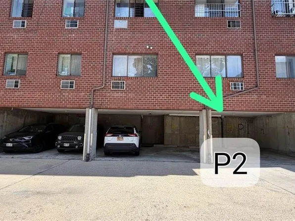 4158 71st St, Woodside, NY 11377