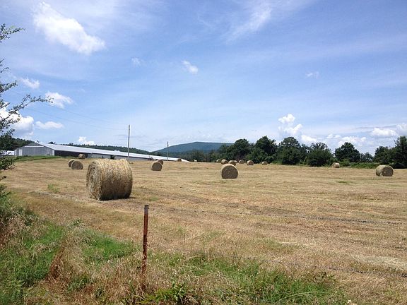 2nd image of 9016 Hwy 71 North
