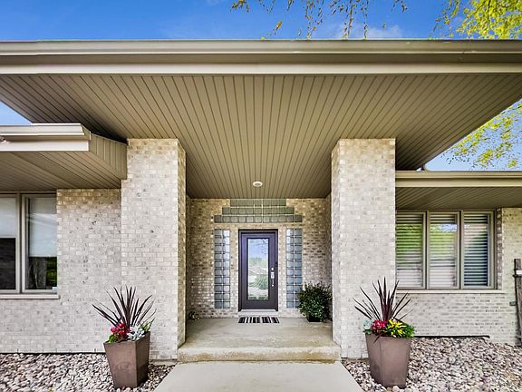 3rd image of 17617 Kelsey Ln
