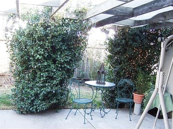 4th image of 2132 Montauban Ct