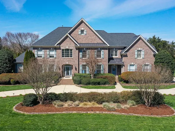 301 Appomatox Dr, Waxhaw, NC 28173