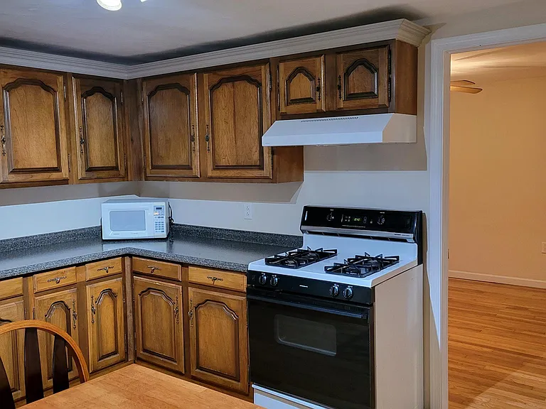 629 N 10th Ave #C — Photo 8