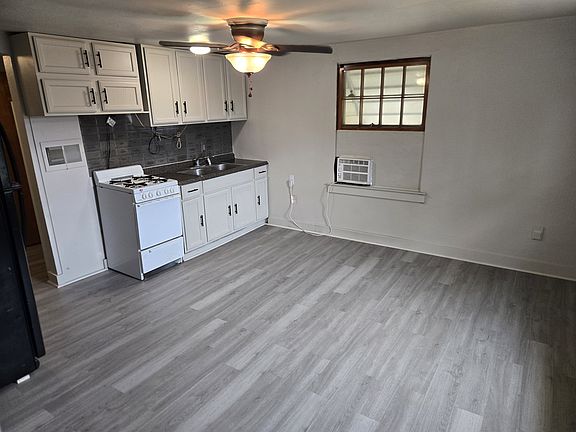 2nd image of 443 Boone St APT B