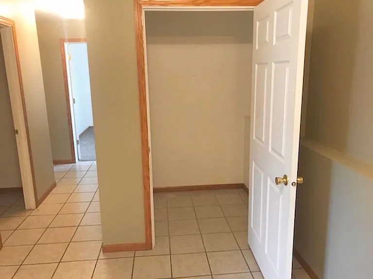 804 Harrison Dr — Photo 16