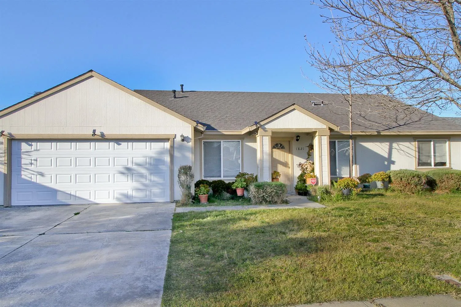 1821 Montilla Ct photo 1
