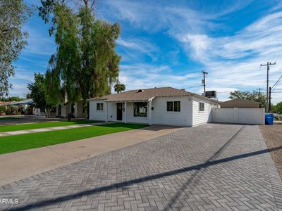 2201 E WELDON Avenue, Phoenix, AZ, 85016