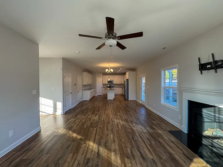 5571 Tall Timbers Dr — Photo 2