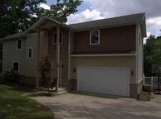 407 Long Lake Ln, Valparaiso, IN 46383