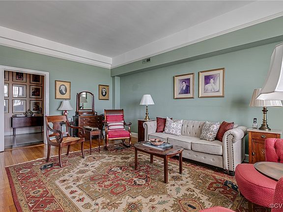 5th image of 612 W Franklin St #11C