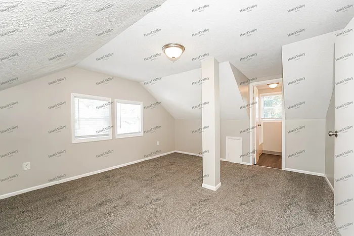 16209 Glendale Ave — Photo 8