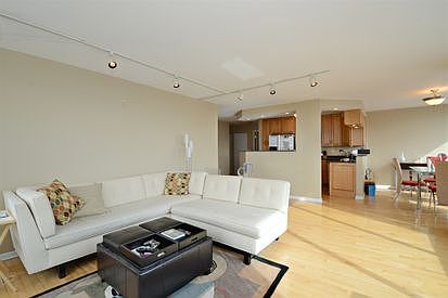 3rd image of 2800 N Lake Shore Dr APT 3616