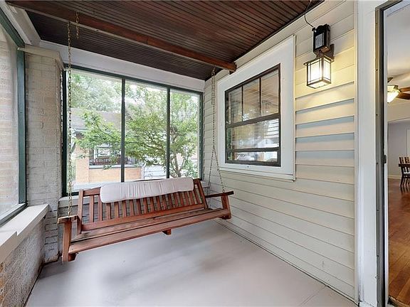 3rd image of 4938 Crittenden Ave