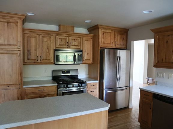 2nd image of 5603 Kenra Loop