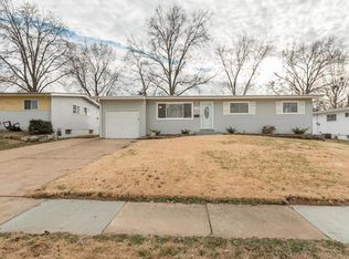 2580 Dove Dr, Florissant, MO
