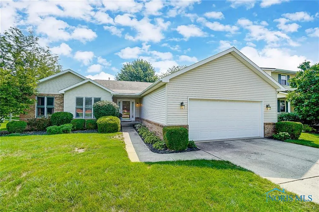 26420 Fort Meigs Rd photo 1