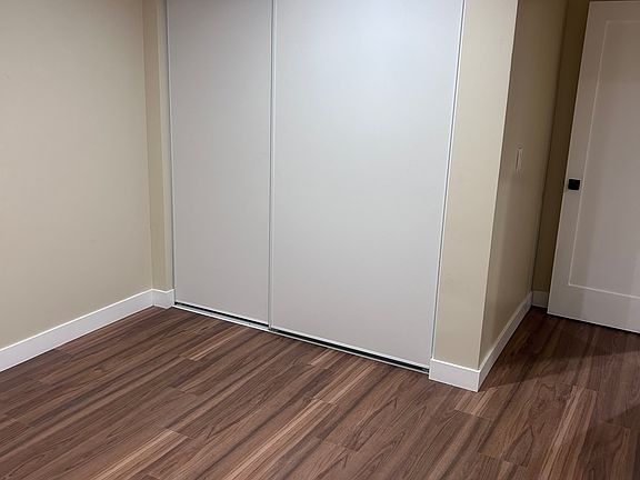 5th image of 1542 N Isadora Way