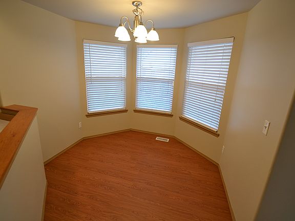 4th image of 5917 102nd St NE