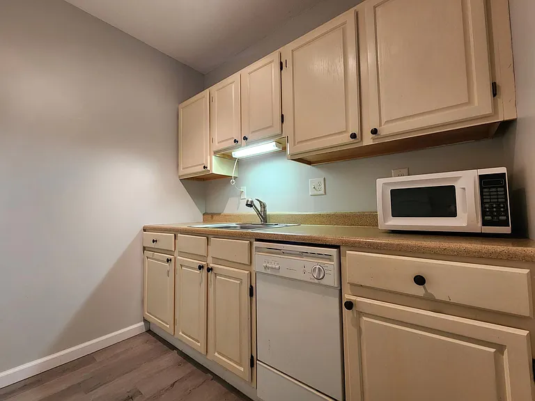 206 Whetstone Mls — Photo 11