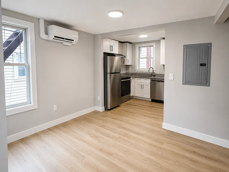 8 Cheever Ct #2 — Photo 6
