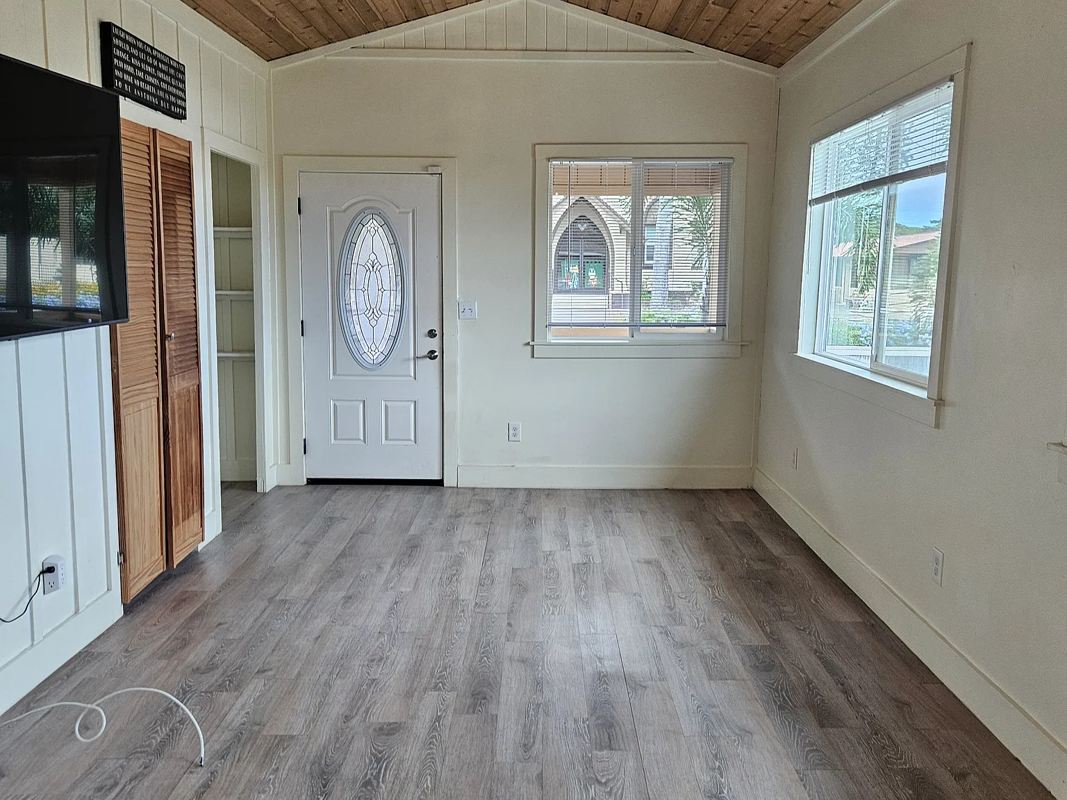 3 bed, $2,800 — Photo 2