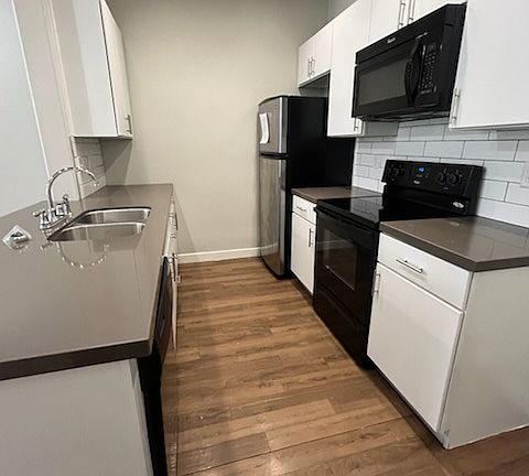 4th image of 11758 S District Dr
