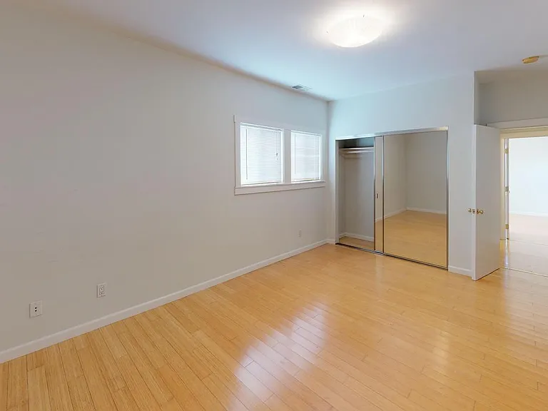 3272 Hannah St — Photo 13