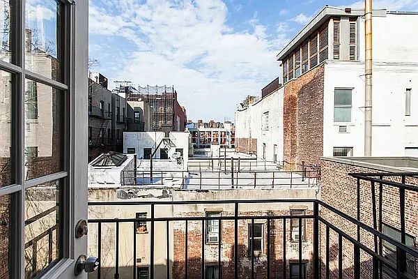 Rented by REAL New York | media 5