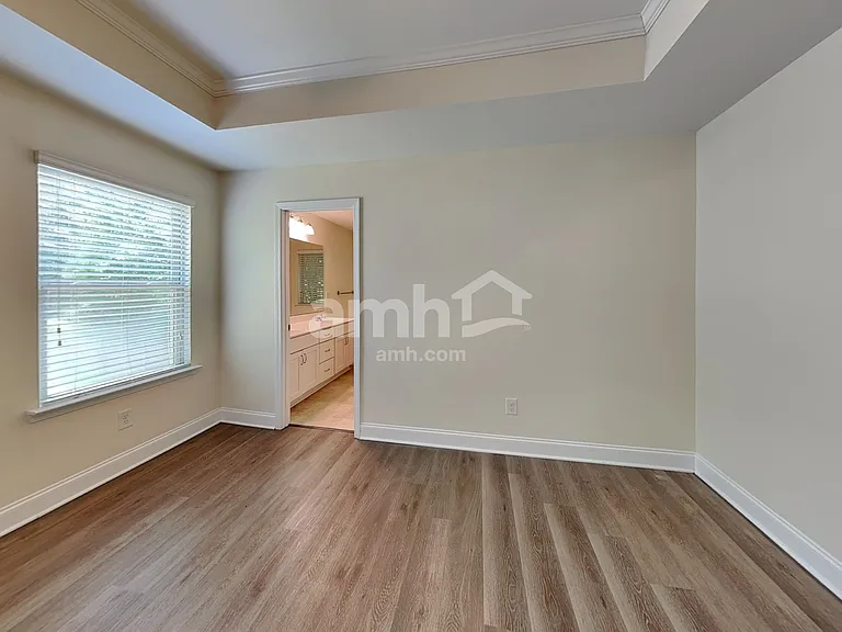 2474 Beal St — Photo 7