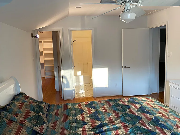 bedroom to closet, bath