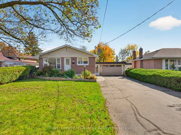 51 Craig St, Belleville, ON K8P 2J9