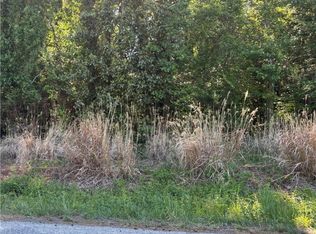 22 Forest Grove Rd, Colonial Beach, VA 22443