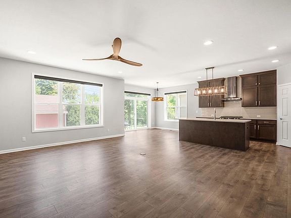 3rd image of 116 N Orchard STREET