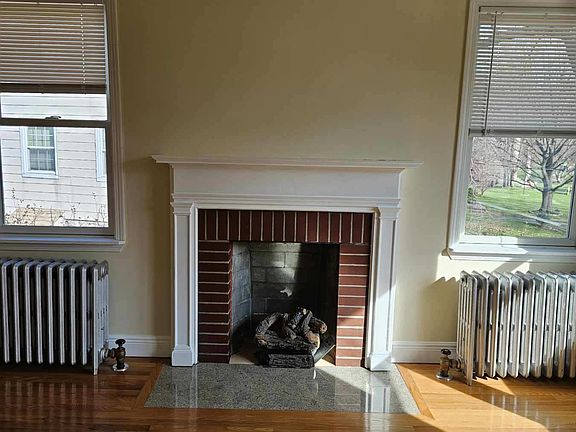 3rd image of 6211 Grand Vista Ave