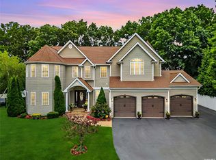 5 Hancock Ct, South Setauket, NY 11720