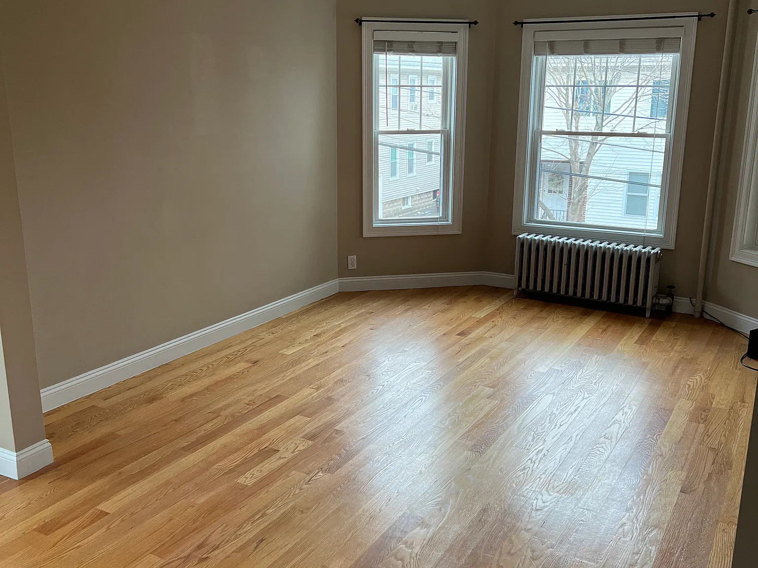 3 bed, $3,000 — Photo 3
