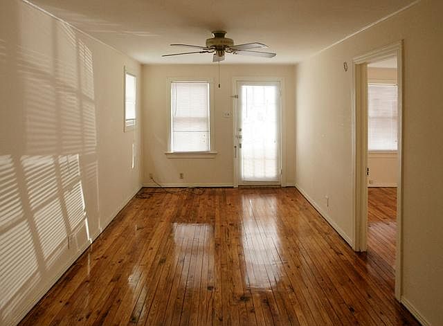 1st image of 914 1/2 E McBerry St #A