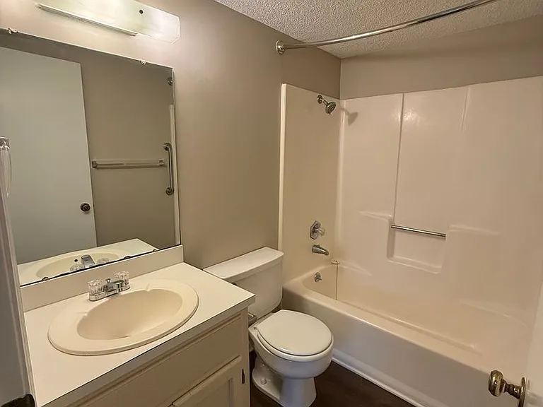 205 Glenwood Ln #1 — Photo 13