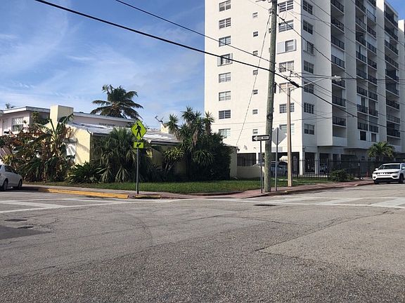 3rd image of 7800 Byron Ave