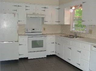 2 Espie Rd, Rhinebeck, NY 12572