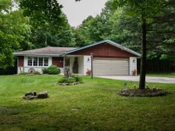 1268 Hillside ROAD, Hubertus, WI 53033