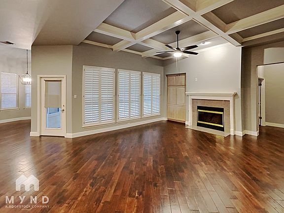 4th image of 1733 Fox Tree Ln
