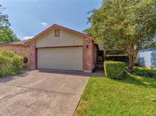 415 Village Ln, Buda, TX 78610