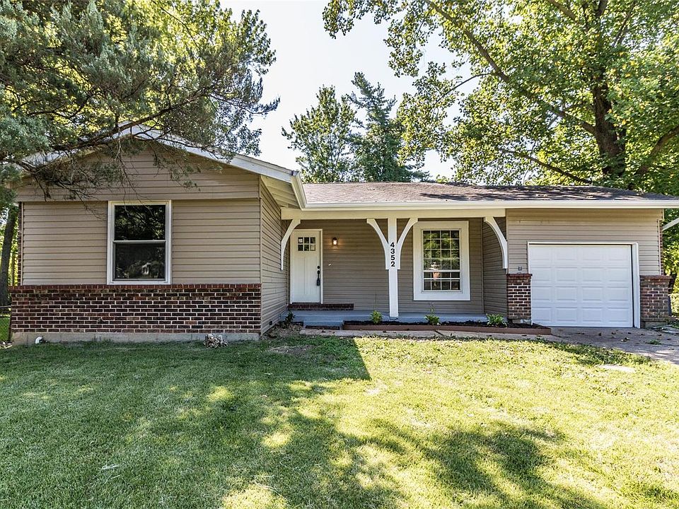 1st image of 4352 Tarentum Dr