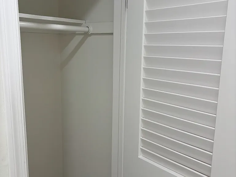 6435 Richmond Hwy #302 — Photo 8