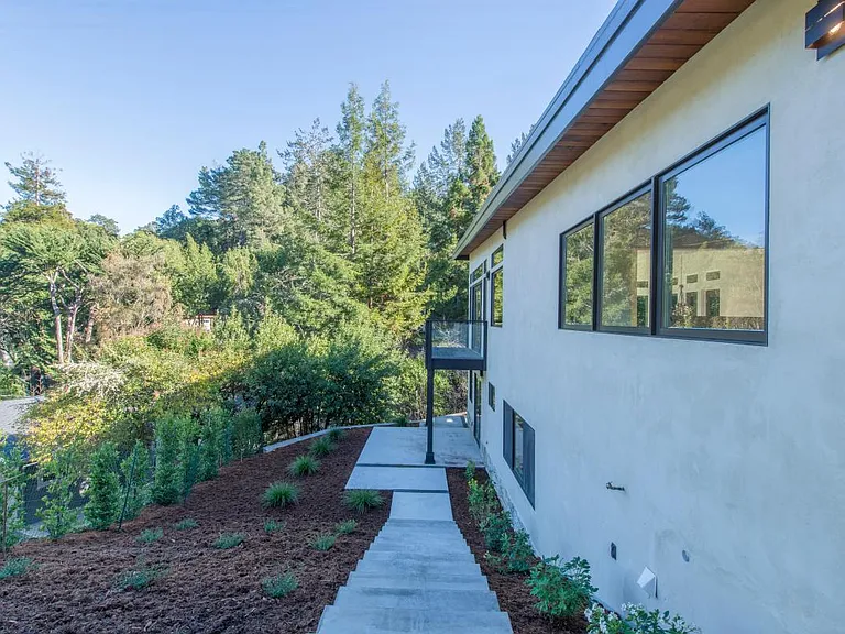344 Laurel Way — Photo 25