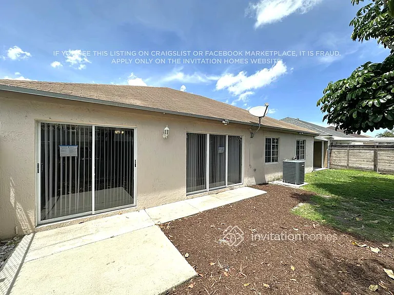 13750 SW 181st Ter — Photo 17