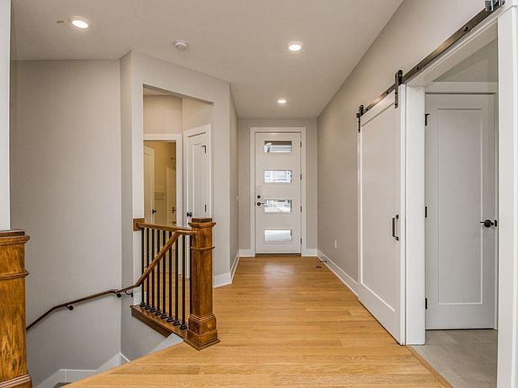 2nd image of 5709 Quarry Dr