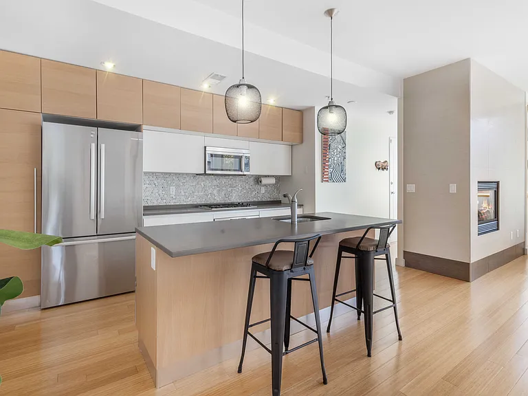 210 Bolton St #6 — Photo 5