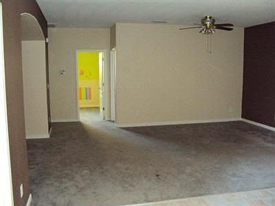 5th image of 17789 Daffodil Hill St