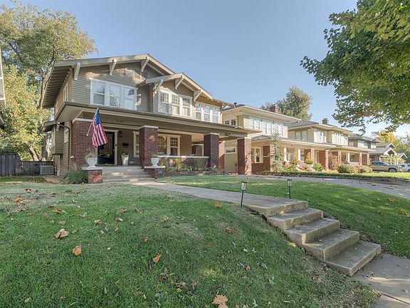 2nd image of 217 NW 20th St